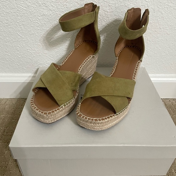 Nordstrom Rack Espadrille Wedge Caroline Sandals Ankle Strap Faux Suede Green​ - Picture 2 of 5
